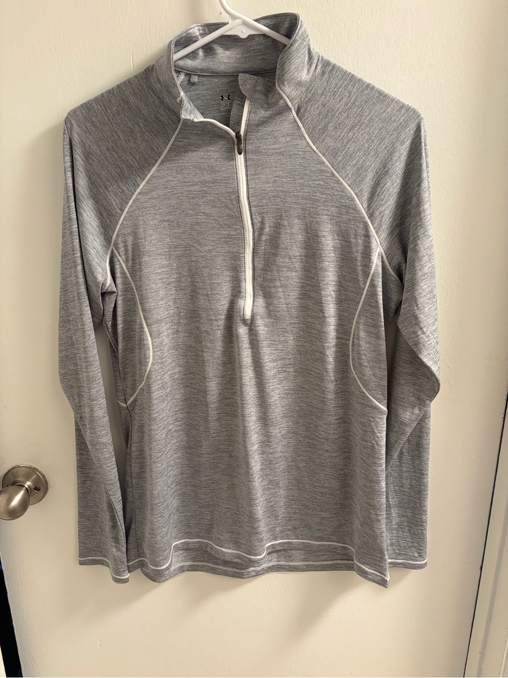 Under Armour Men’s Light Gray Quarter-Zip Pullover Sweater